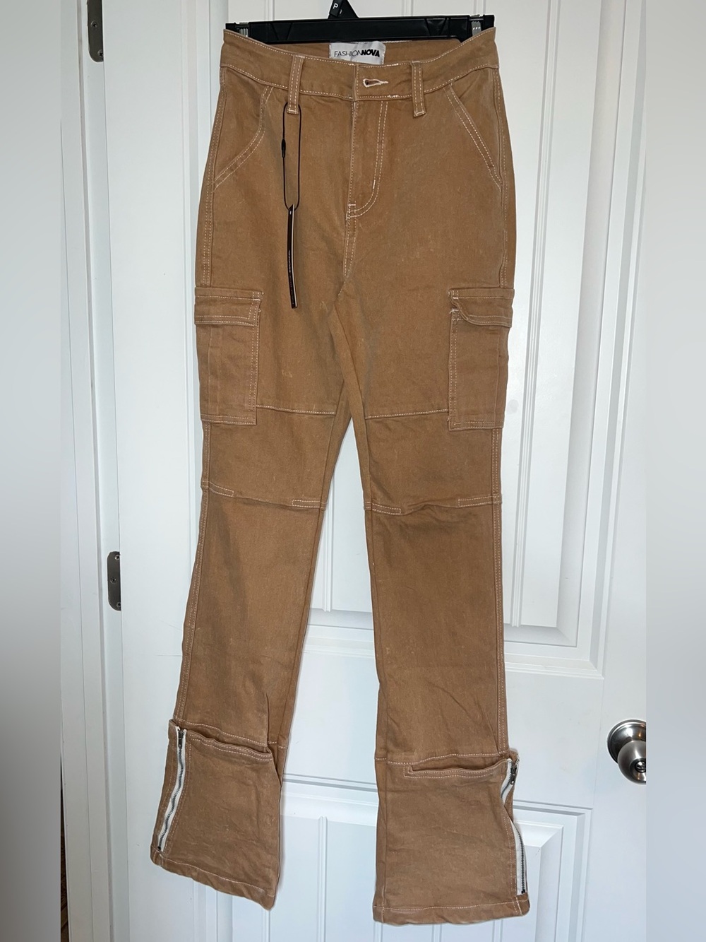 NWT Fashion Nova Tan Alternate Universe Stretch Cargo Jeans - Picture 8 of 13